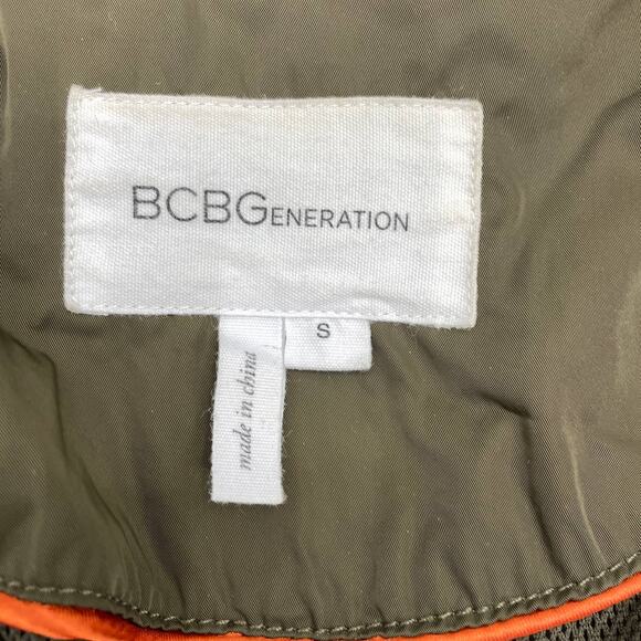 BCBGENERATION Hooded Utility Full Zip Jacket Womens Size S Full Zip Lightweight - Picture 4 of 7